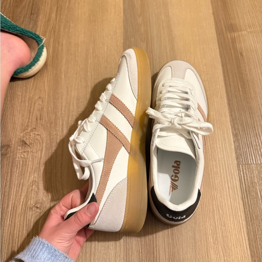 Gola White and Brown Sneakers - Picture 3 of 10